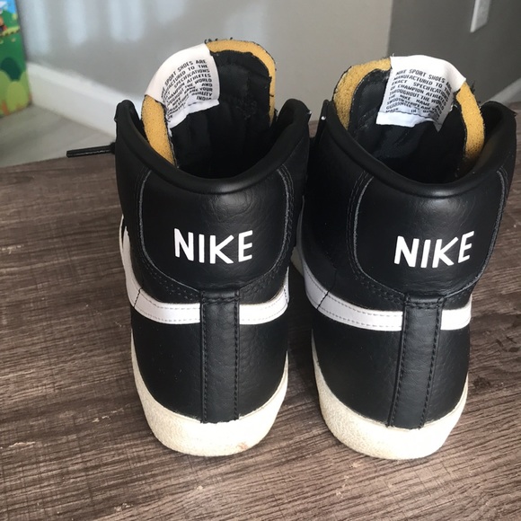 Nike Blazers US 5 High Tops - Picture 3 of 6